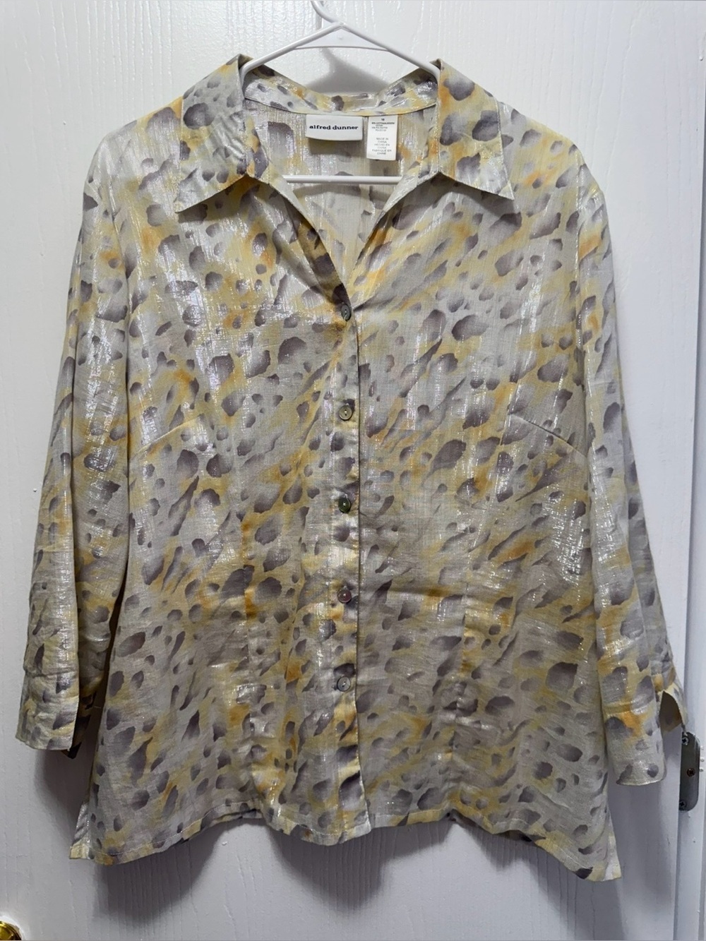 Alfred Dunner Metallic Shimmer Abstract Animal Print Button Down Blouse Size 16